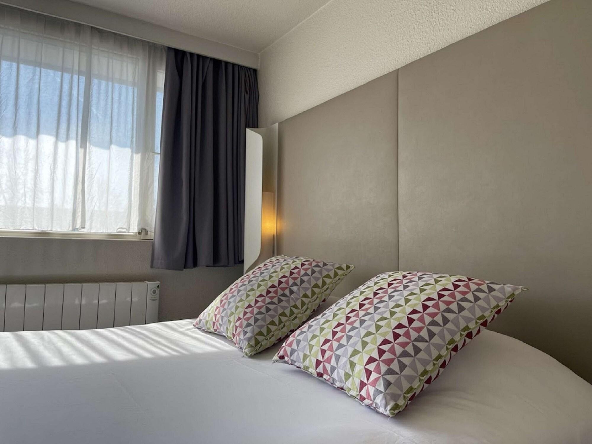 ก็องปานีล อาร์รา แซ็ง นิโกลา Hotel Saint-Nicolas  ภายนอก รูปภาพ