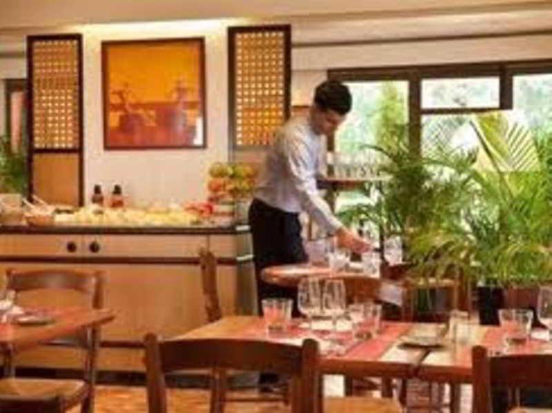 ก็องปานีล อาร์รา แซ็ง นิโกลา Hotel Saint-Nicolas  ร้านอาหาร รูปภาพ
