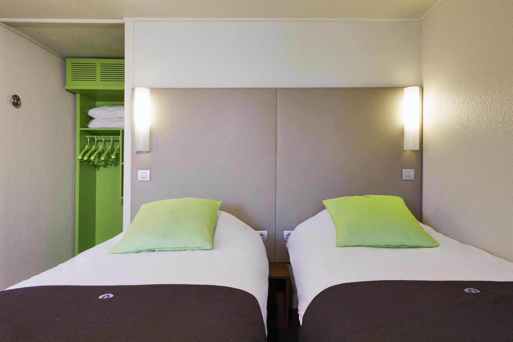 ก็องปานีล อาร์รา แซ็ง นิโกลา Hotel Saint-Nicolas  ภายนอก รูปภาพ