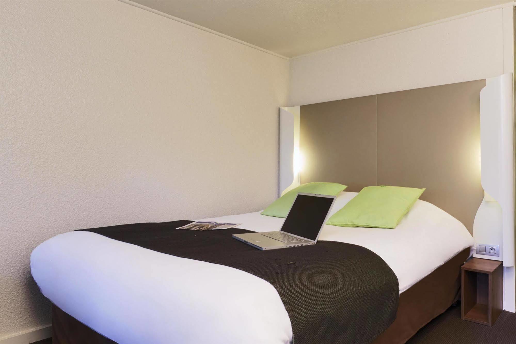 ก็องปานีล อาร์รา แซ็ง นิโกลา Hotel Saint-Nicolas  ภายนอก รูปภาพ